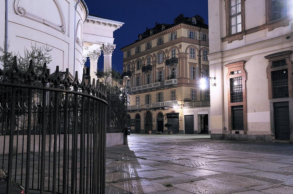 Vittoria Apartment Turin Bilik gambar